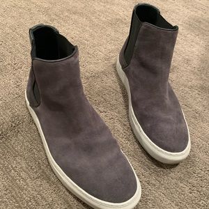 LIKE NEW all saints slip on Chelsea boots.
